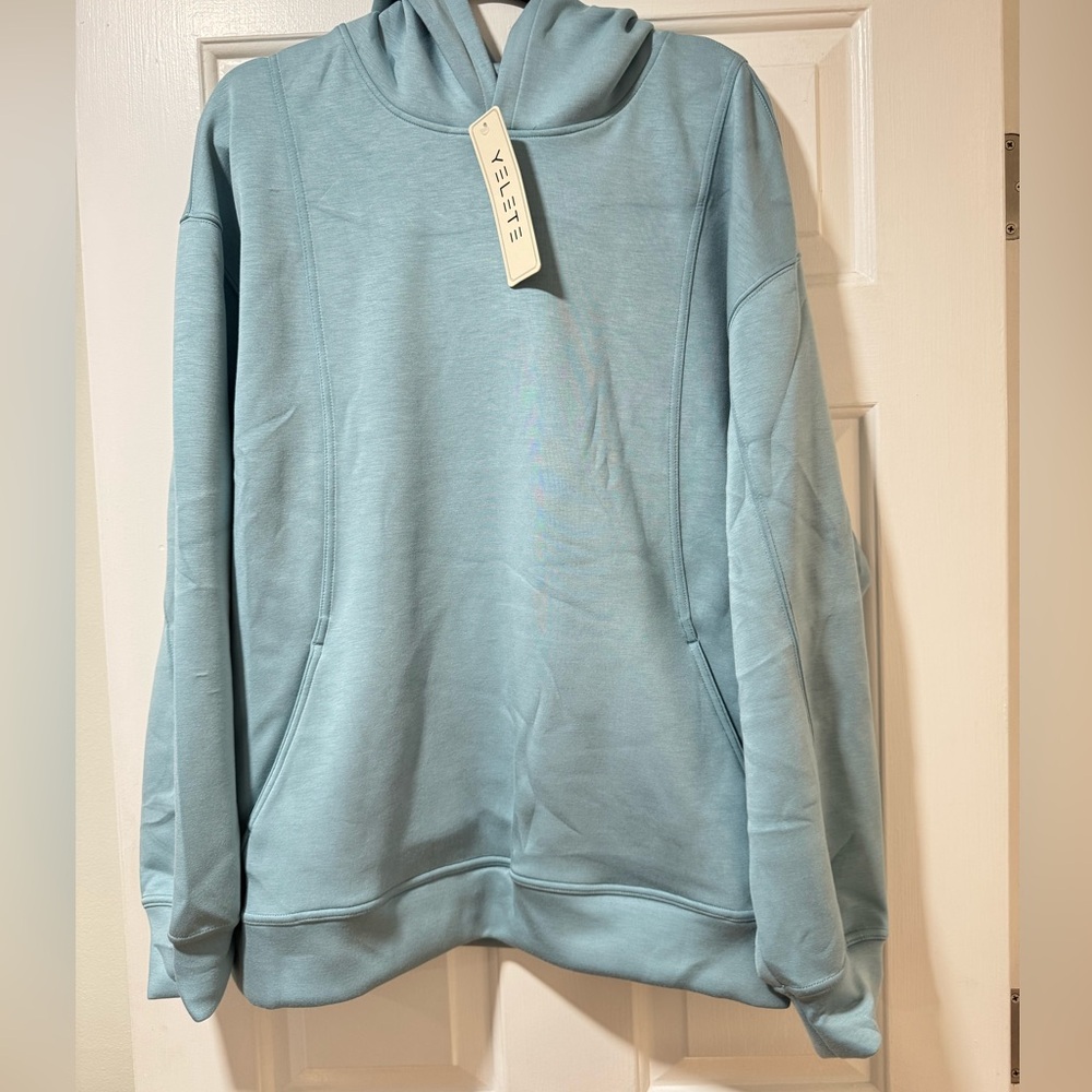 NWT Yelete Comfort Scuba Hoodie